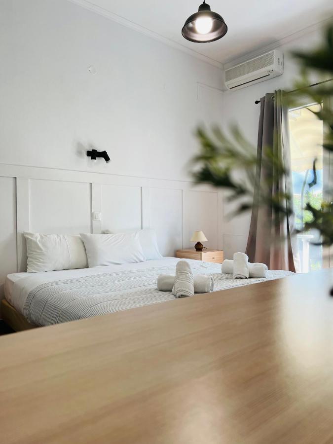 Olive Grove Poolside Apartments Benitses  Esterno foto